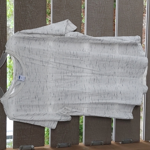 Set of‎ 2 Old Navy tee-shirt Size Medium - Picture 2 of 10